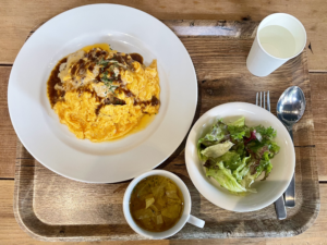 大谷資料館付近で食べたオムライス